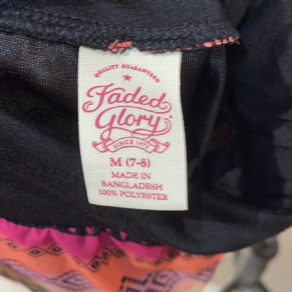 Faded Glory skirt I say it has an Aztec print on sale today - Picture 5 of 7